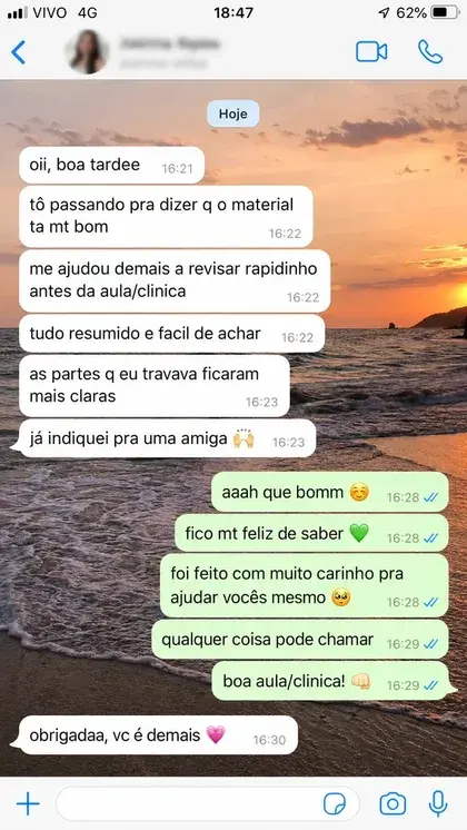 Print de conversa real de aluna elogiando o material